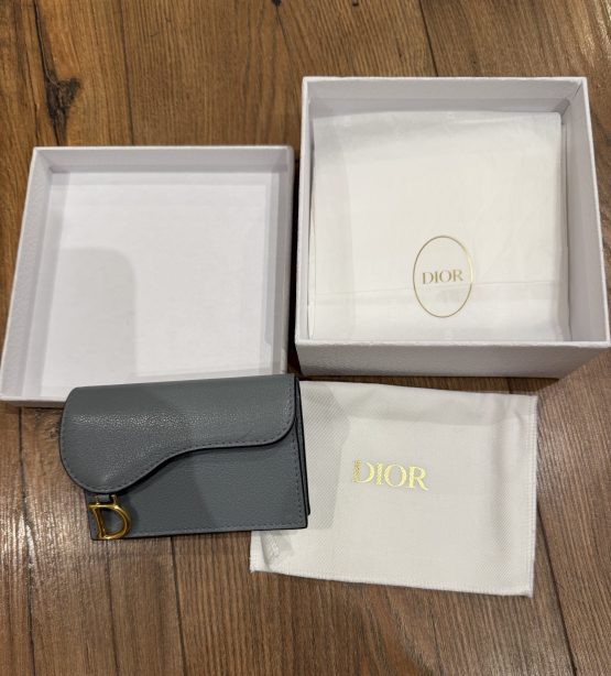 DIOR - obrazek 2