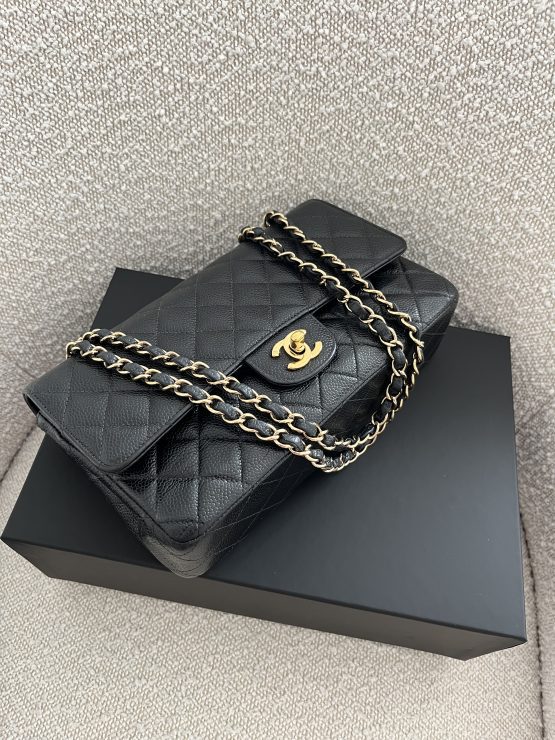 CHANEL - obrazek 3